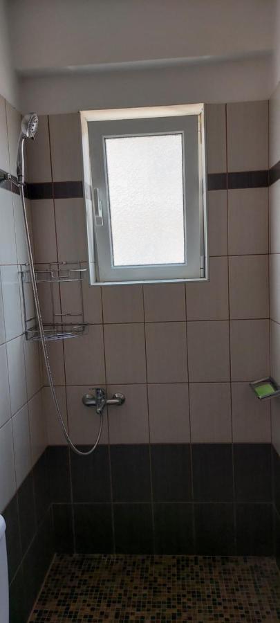 Momenti Felici Apartment Artemida  Bagian luar foto