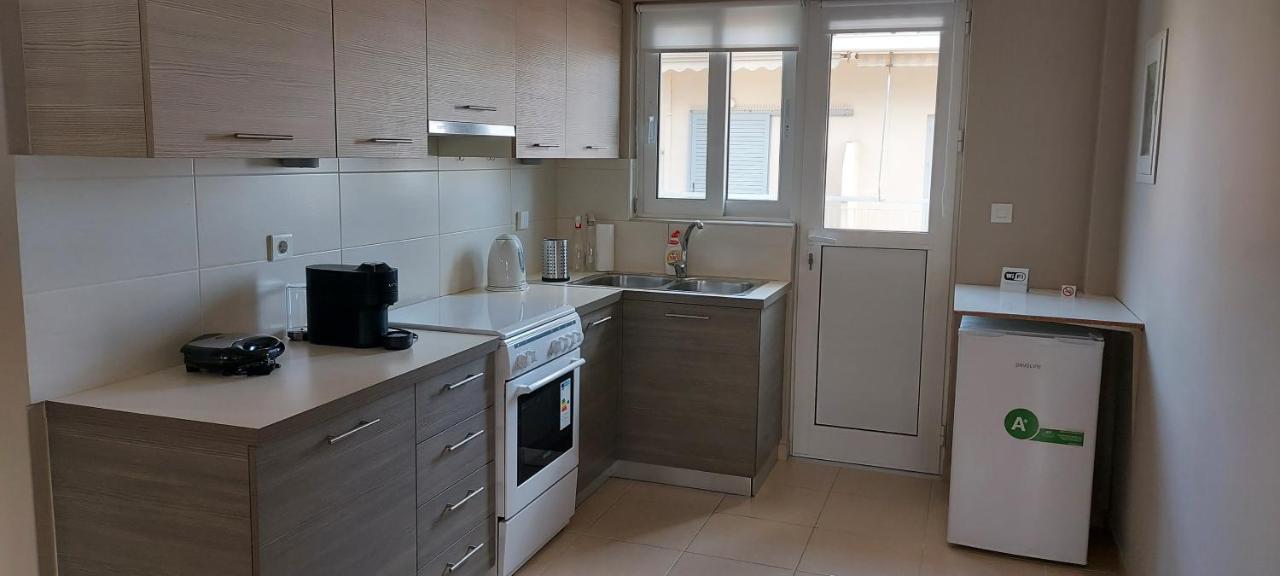 Momenti Felici Apartment Artemida  Bagian luar foto